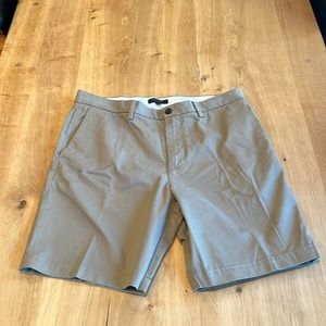 Banana Republic Men’s Short